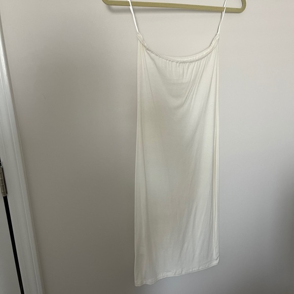 COPY - Lace dress - Picture 3 of 5